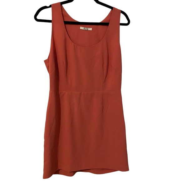 BB Dakota Dress - Picture 3 of 10